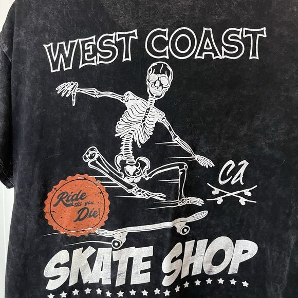 IML West Coast California Skate Shop Skeleton Riding Skateboard Graphic Tee Sz M - Picture 7 of 8